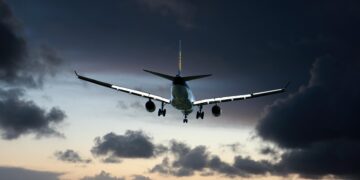 FAA Staffing Shortages Amid Government Shutdown Lead to Widespread U.S. Flight Delays and Cancellations