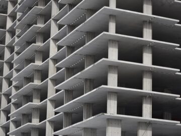US 30-Year Mortgage Rates Dip to 6.27%, Boosting Homebuilder Confidence Amid Market Uncertainty