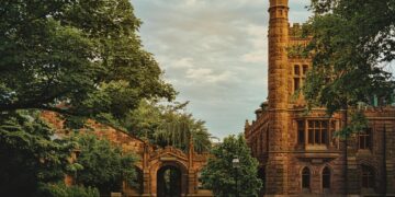 Unlocking Opportunities: Top Scholarships Boosting College Access for 2024 Students